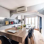3 Pieces Des Jardins, Parking, 50m Plage, Clim Lägenhet *