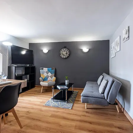 Apartament 3 Pieces Des Jardins, Parking, 50m Plage, Clim Mentona