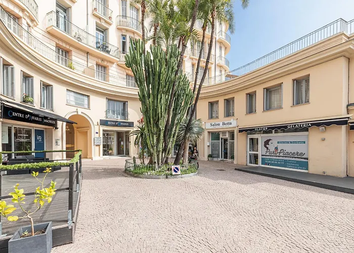 3 Pieces Des Jardins, Parking, 50m Plage, Clim マントン